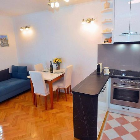 ספליט One Bedroom Apartment Terrace Parking מראה חיצוני תמונה