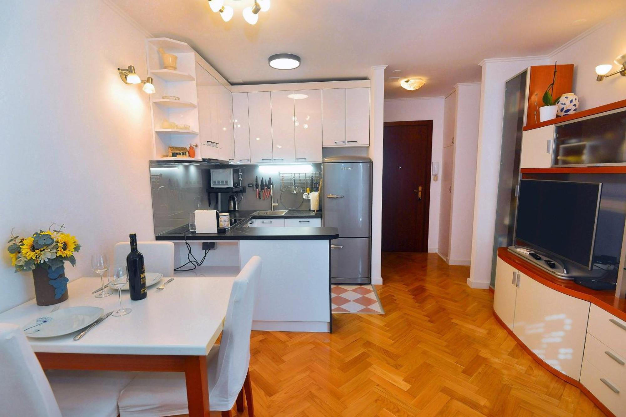 ספליט One Bedroom Apartment Terrace Parking מראה חיצוני תמונה
