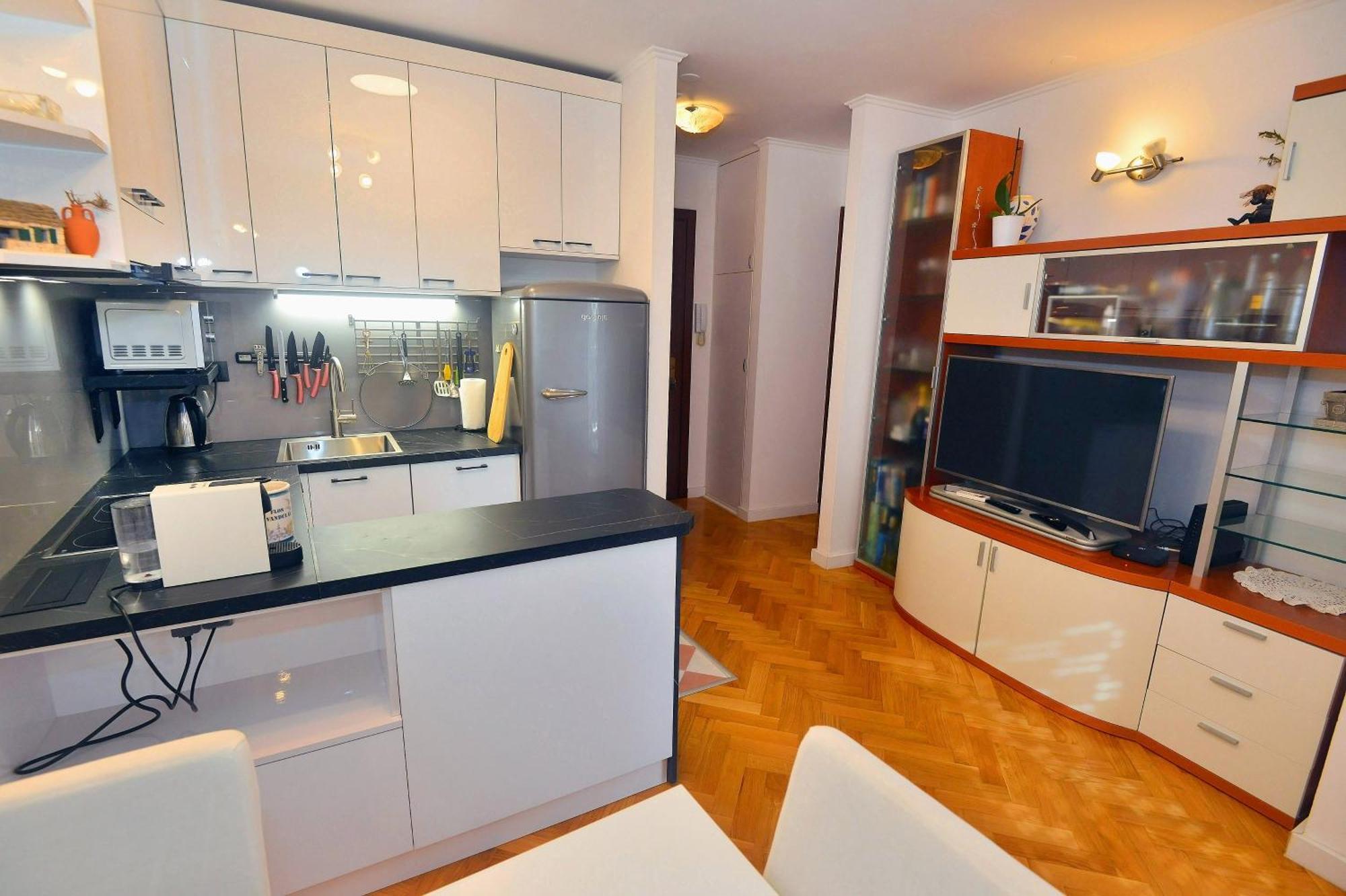 ספליט One Bedroom Apartment Terrace Parking מראה חיצוני תמונה